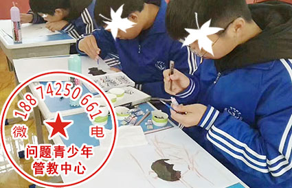 厌学少年劳动改变学校